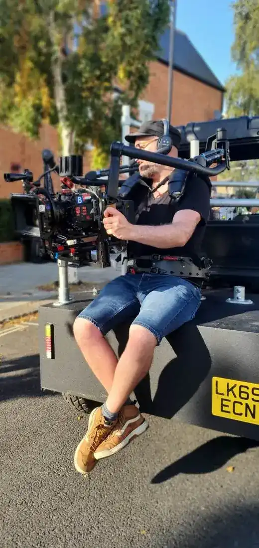 Stabilised rig on the move